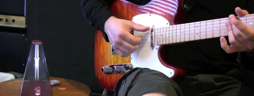 اصول آموزش گیتار 1 How To Use A Metronome To Practice Guitar